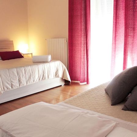 Vesuviane 'E Belle 'Mbriane B&B เนเปิลส์ ภายนอก รูปภาพ