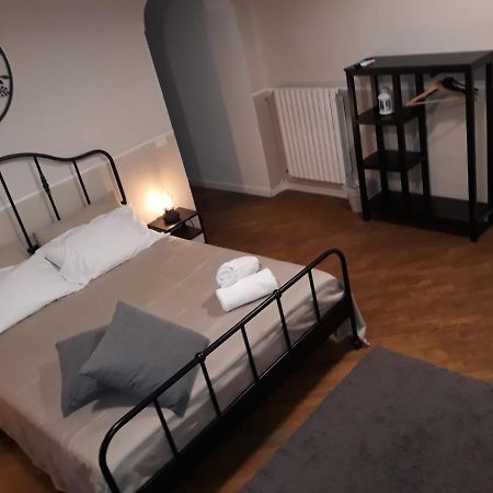 Vesuviane 'E Belle 'Mbriane B&B เนเปิลส์ ภายนอก รูปภาพ