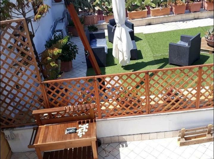 Vesuviane 'E Belle 'Mbriane B&B เนเปิลส์ ภายนอก รูปภาพ